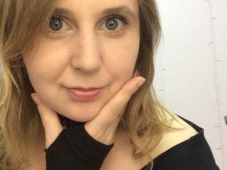 Erika_Lov live webcam thumbnail