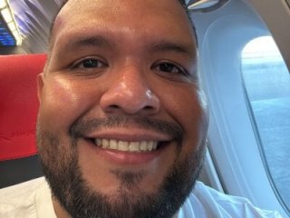 Erosbull live webcam thumbnail