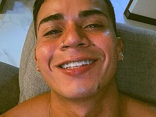 ErosyHera live webcam thumbnail