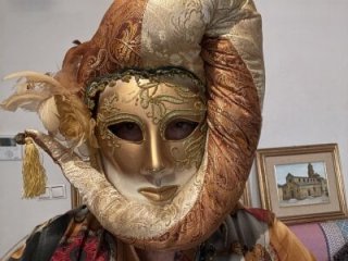 EroticVenetian live webcam thumbnail