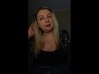 erica_thompson live webcam thumbnail