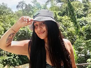 erotic_lov live webcam thumbnail