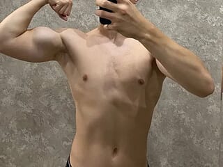 EseniaCouple_ live webcam thumbnail