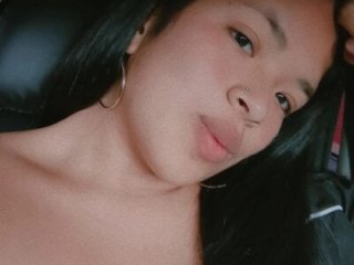 Estefi33 live webcam thumbnail