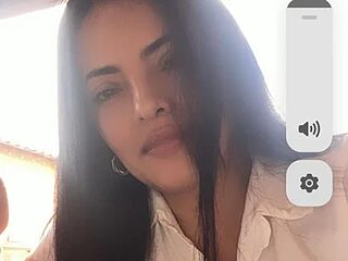Estrellaa_023 live webcam thumbnail