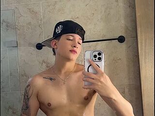 escobar_emmanuel live webcam thumbnail