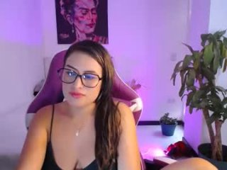esmeralda098 live webcam thumbnail