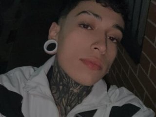 Ethan_Haek_bdsm_extreme live webcam thumbnail