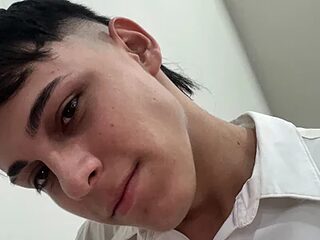 Ethanx18_ live webcam thumbnail