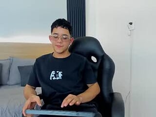 ethan_blake1 live webcam thumbnail