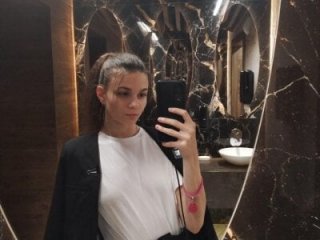 EvaHair live webcam thumbnail