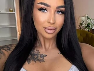 EvaRoseyy live webcam thumbnail
