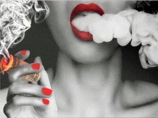 Evaliciouss live webcam thumbnail