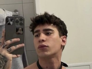 Evan__White_ live webcam thumbnail