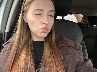 EvelinRoyce live webcam thumbnail