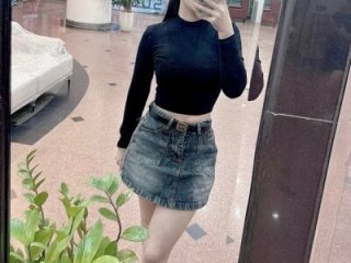 Evelyn-n live webcam thumbnail