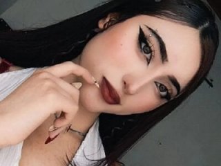 EvelynLamber live webcam thumbnail
