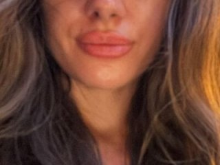 EvgeniyaJess live webcam thumbnail