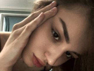 Evva_mayy live webcam thumbnail