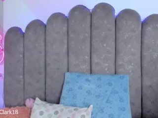evie_clark_ live webcam thumbnail