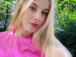 evy_miu live webcam thumbnail