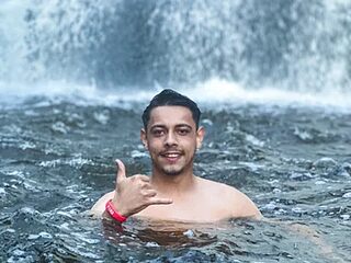 Exclusiveboy69 live webcam thumbnail