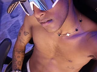 exotic_boysxx live webcam thumbnail
