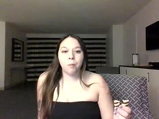 exoticnaughtycouple live webcam thumbnail