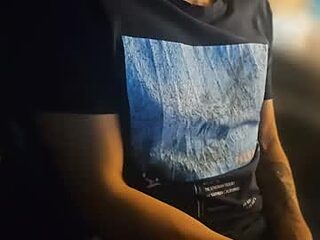 eyes_of_icaro live webcam thumbnail