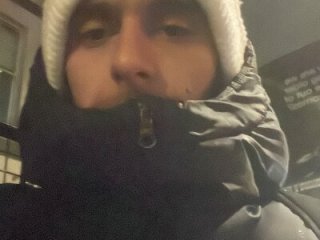 ezeksbrhuge live webcam thumbnail