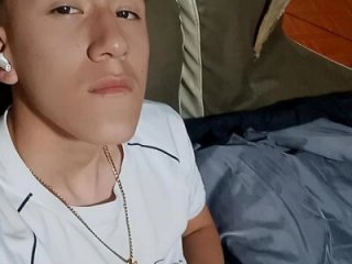 fabrizio1910 live webcam thumbnail