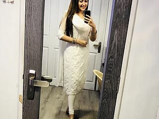 farha077 live webcam thumbnail