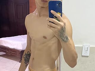 Felipelebleu live webcam thumbnail