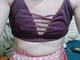 FemboyKitten live webcam thumbnail