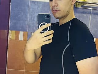 FernanHot69 live webcam thumbnail