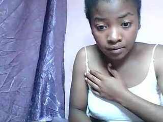 felice364342 live webcam thumbnail
