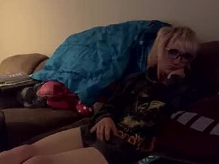 femboypixie live webcam thumbnail