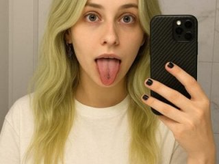 FifiGlow live webcam thumbnail