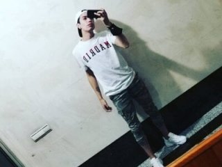 findomhot live webcam thumbnail