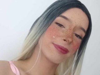 fiorellaselfsuck live webcam thumbnail