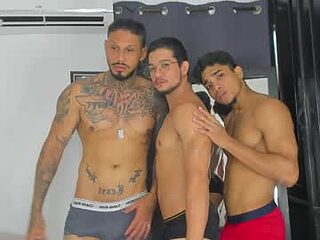 fit_boyz live webcam thumbnail
