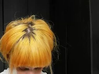 flowerofsin2001 live webcam thumbnail