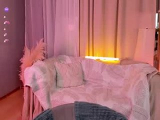 fluffy_waffles live webcam thumbnail