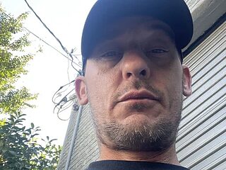 Fordcoyote79 live webcam thumbnail