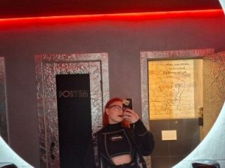 FoxPlayXX live webcam thumbnail