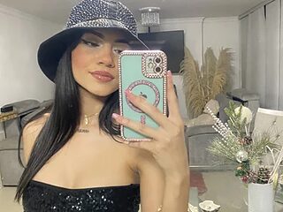 Fox_couplee69 live webcam thumbnail