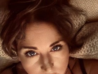 foxy-Chantelle live webcam thumbnail