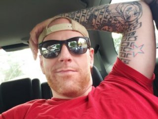 FreakyDaddy6969 live webcam thumbnail