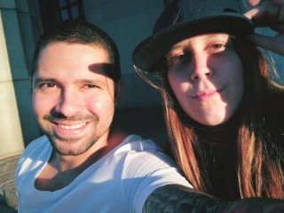 FreeLoveCouple live webcam thumbnail