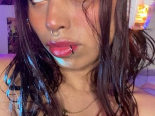 Freyaa_sama live webcam thumbnail